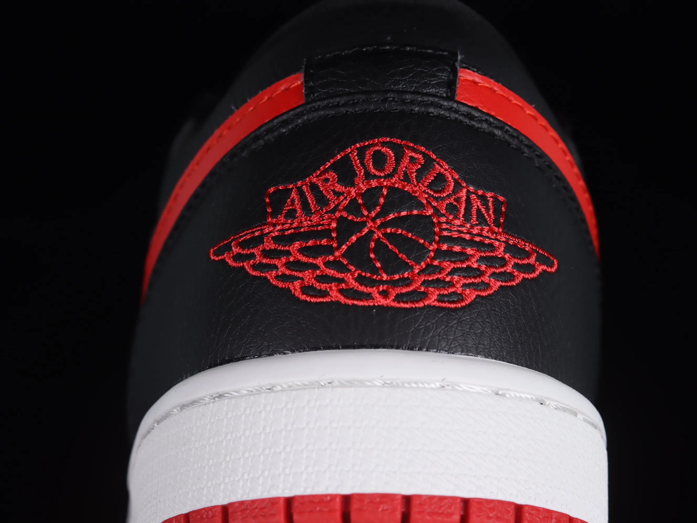 All categories Air Jordan Jordan series basketball shoes Air Jordan 1 Low Z version Air Jordan 1 Low "Black And Red" AJ1 Joe 1 black and red low-top basketball shoes DC0774-061